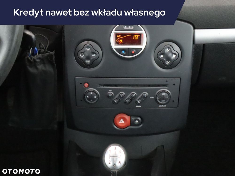 Renault Clio - 15