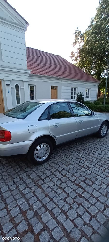 Audi A4 Avant - 14
