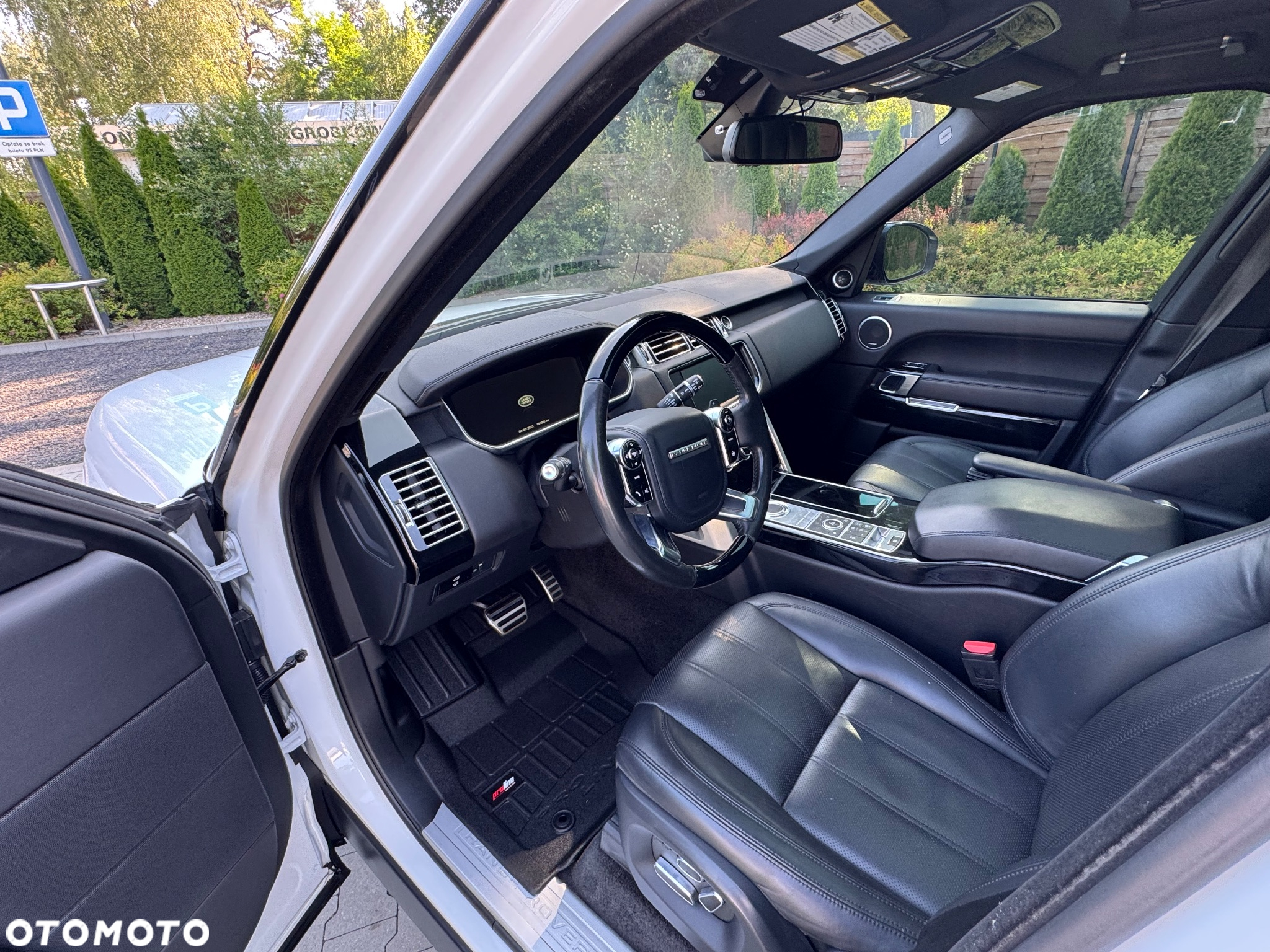 Land Rover Range Rover V8 Supercharged Autobiography Black - 12