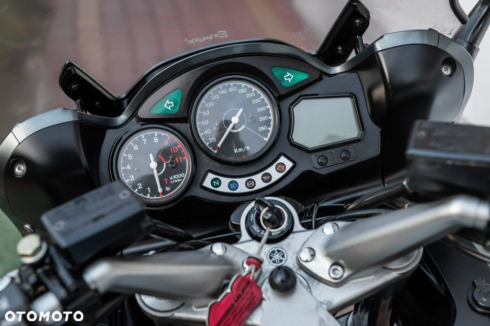 Yamaha FJR - 10