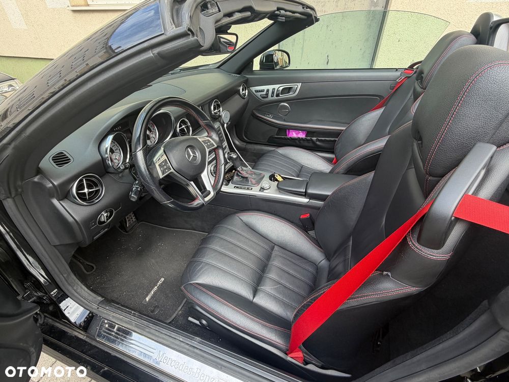 Mercedes-Benz SLK 200 (BlueEFFICIENCY) 7G-TRONIC - 20