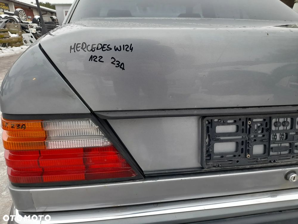 MERCEDES W124 KLAPA BAGAŻNIKA 122 - 11