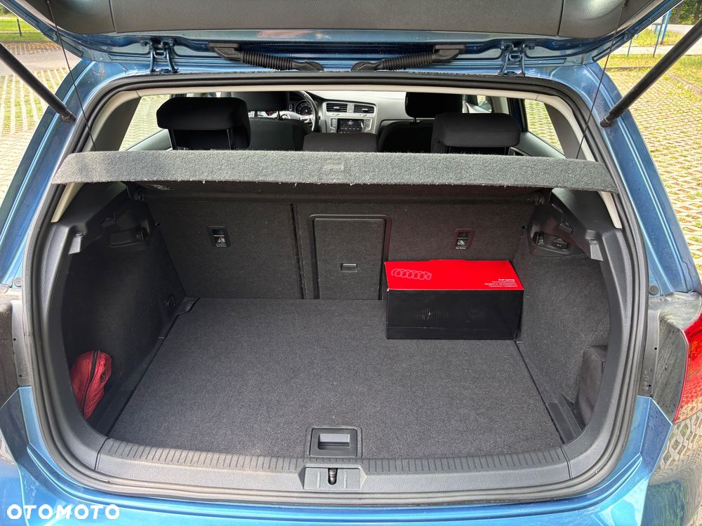 Volkswagen Golf - 15