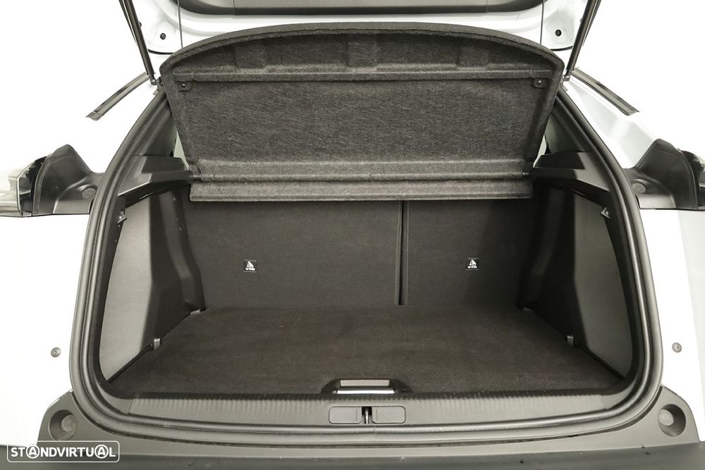 Peugeot 2008 1.2 PureTech Allure - 20