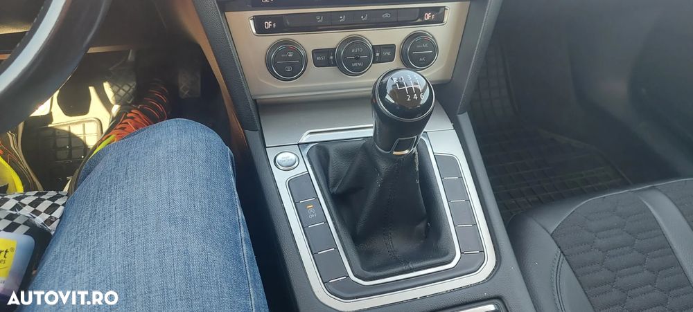 Volkswagen Passat - 5