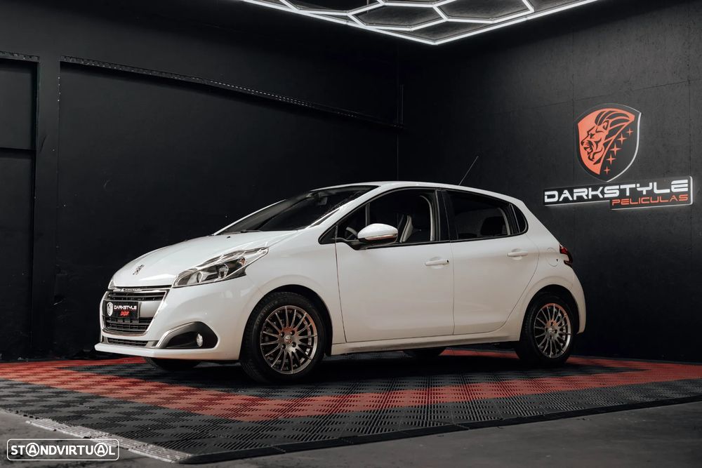 Peugeot 208 1.6 BlueHDi Style - 6
