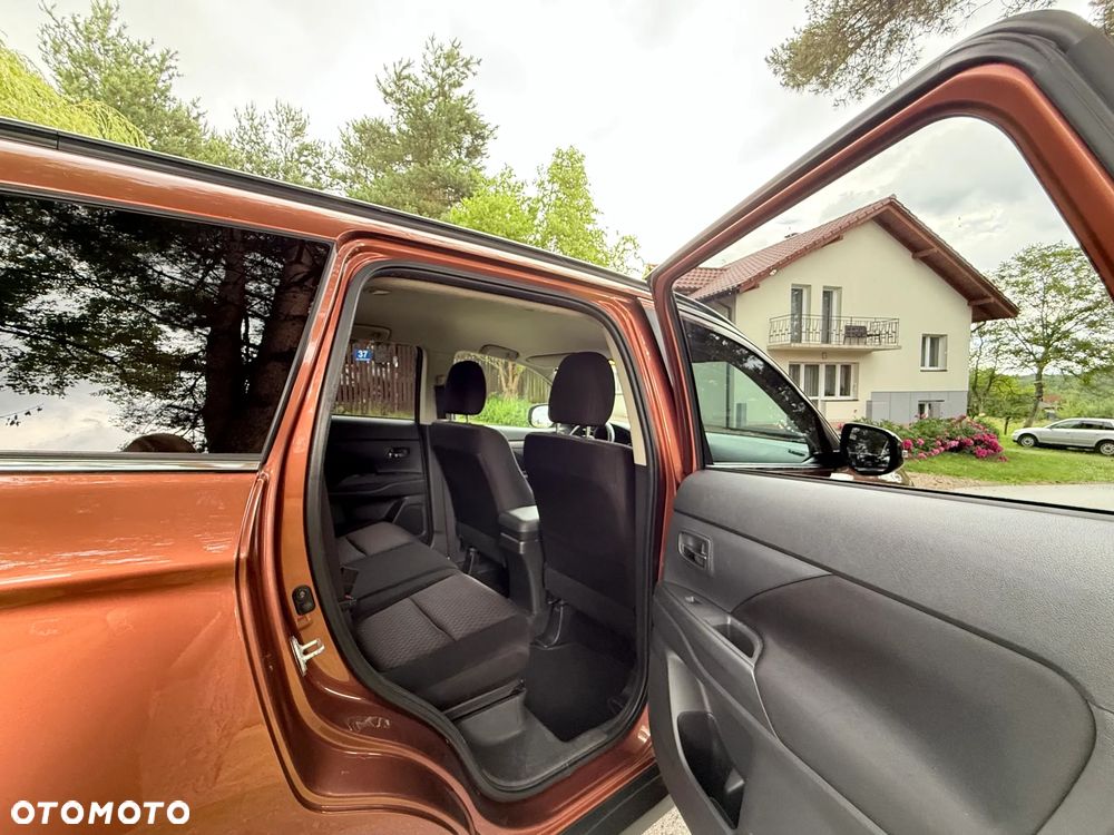 Mitsubishi Outlander 2.0 Intense + - 30