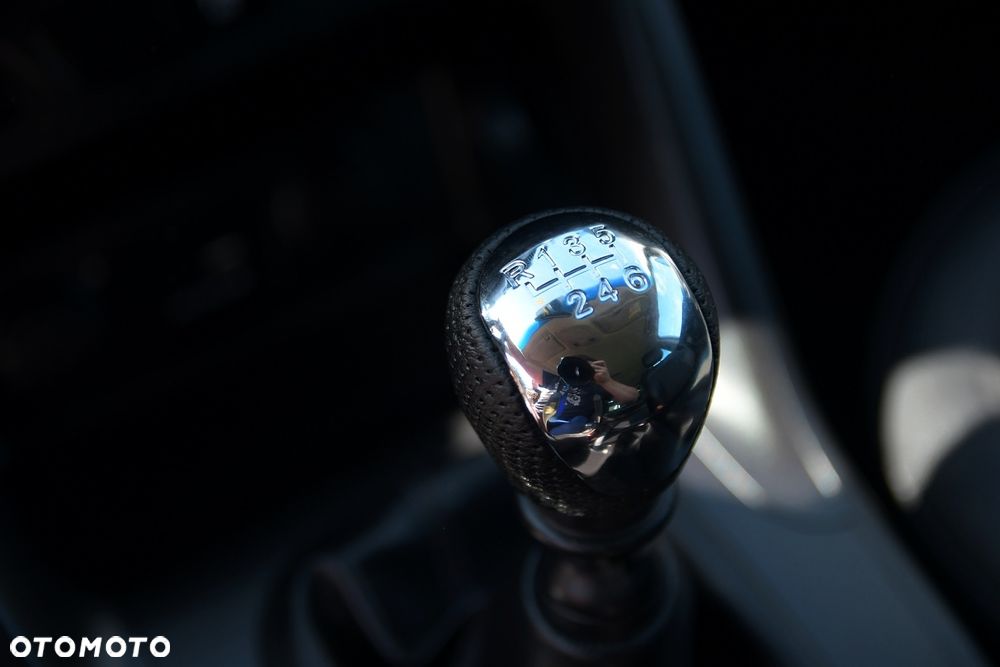 Hyundai ix35 blue 1.6 2WD Finale - 11