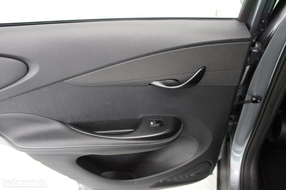 BYD Dolphin 60.4 kWh Comfort - 12