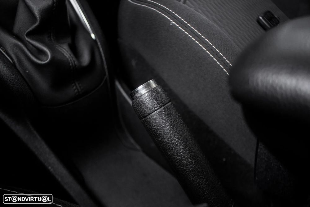 Peugeot 208 1.5 BlueHDi Active - 19