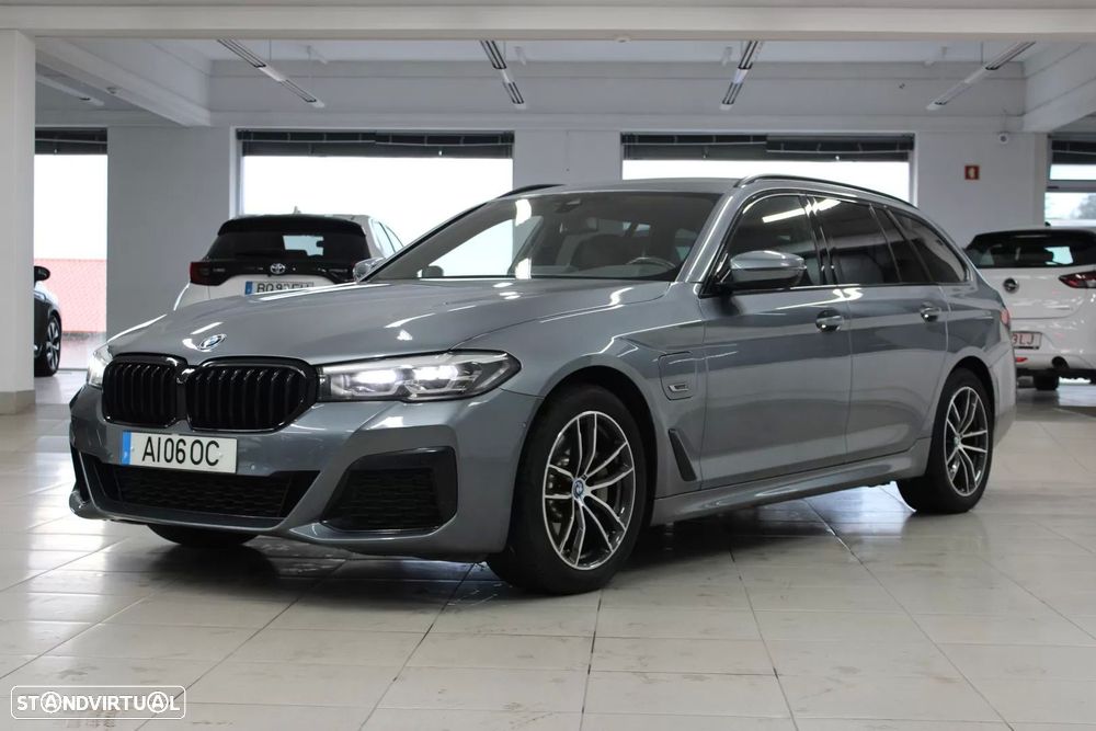 BMW 530 e Pack Desportivo M - 2