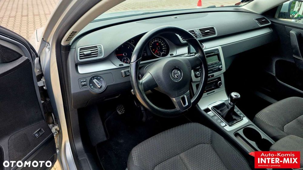 Volkswagen Passat - 26