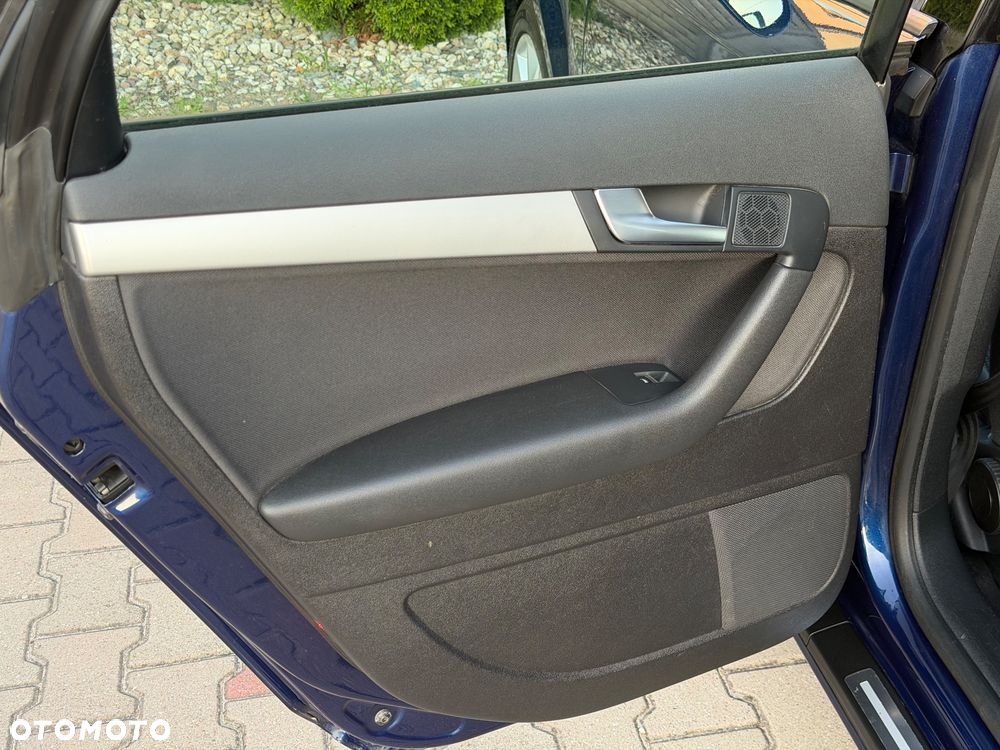 Audi A3 Sportback 2.0 TDI DPF Ambiente - 24