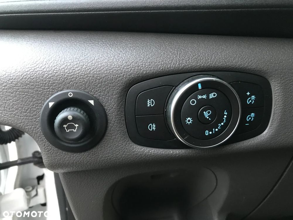Ford TRANSIT - 29