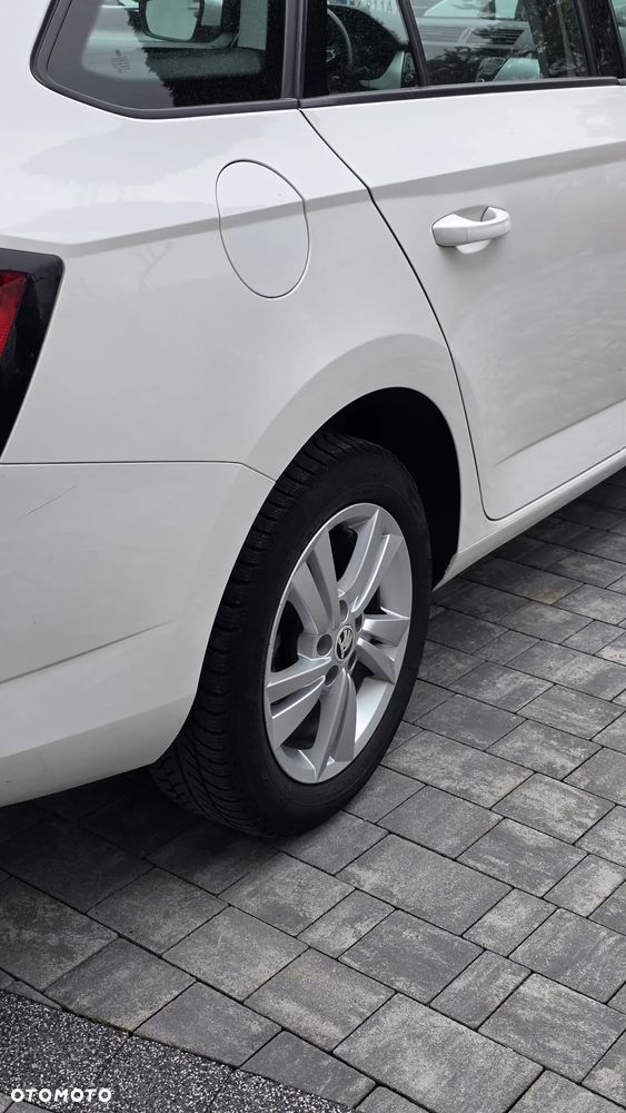 Skoda Fabia - 23