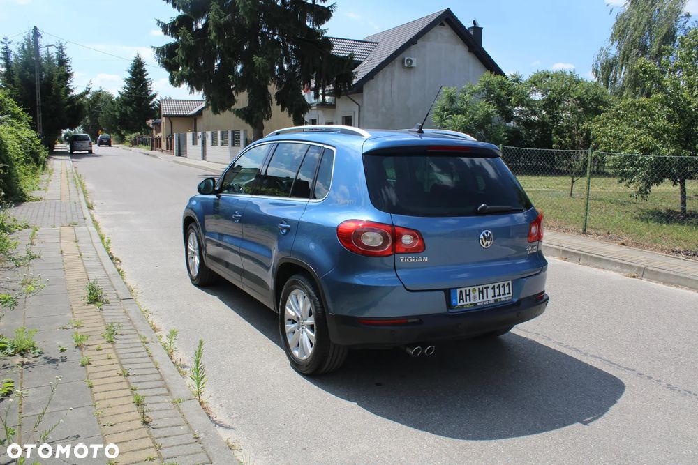 Volkswagen Tiguan - 8