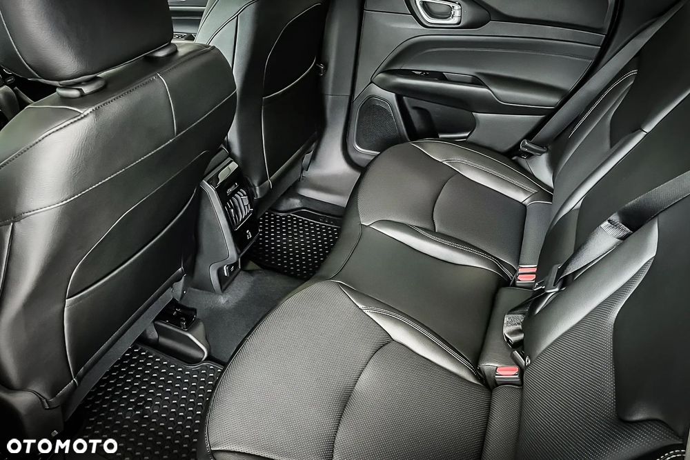 Jeep Compass - 10