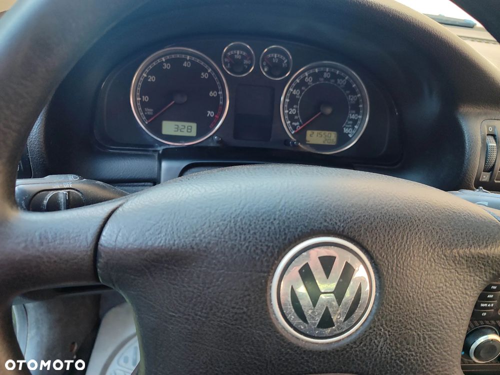 Volkswagen Passat 1.8T - 26