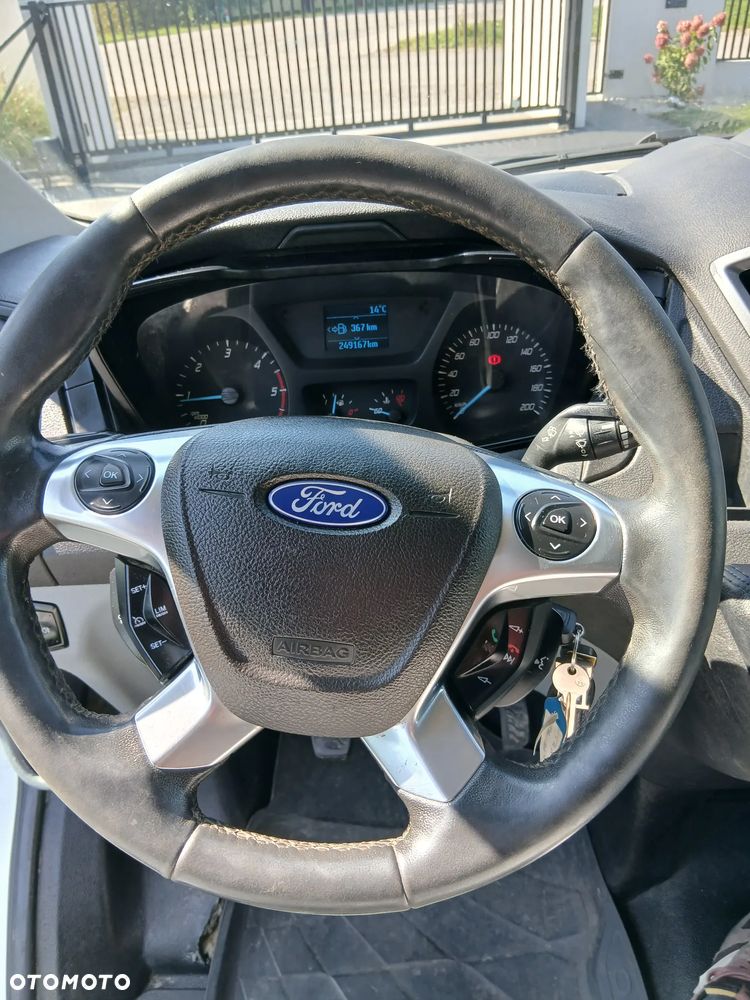 Ford Transit - 12
