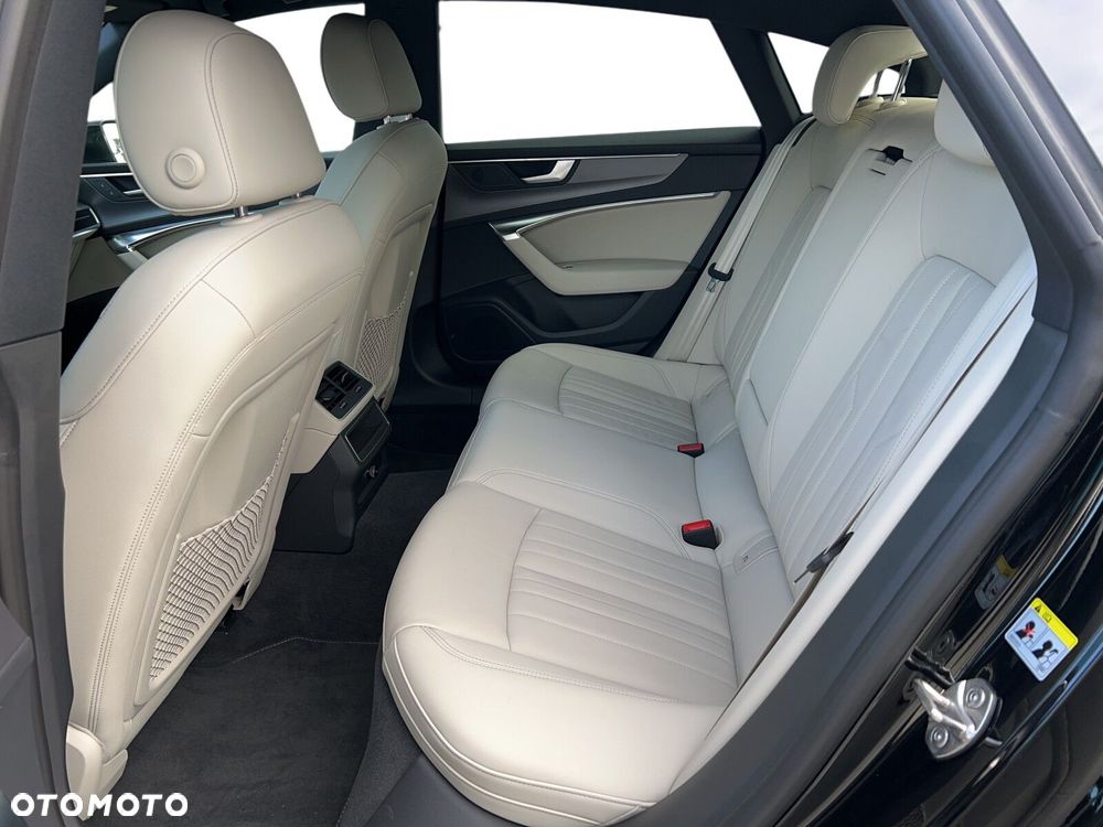 Audi A7 Sportback - 11