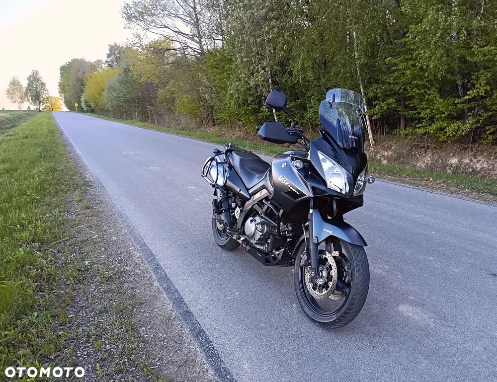 Suzuki V-STROM - 14