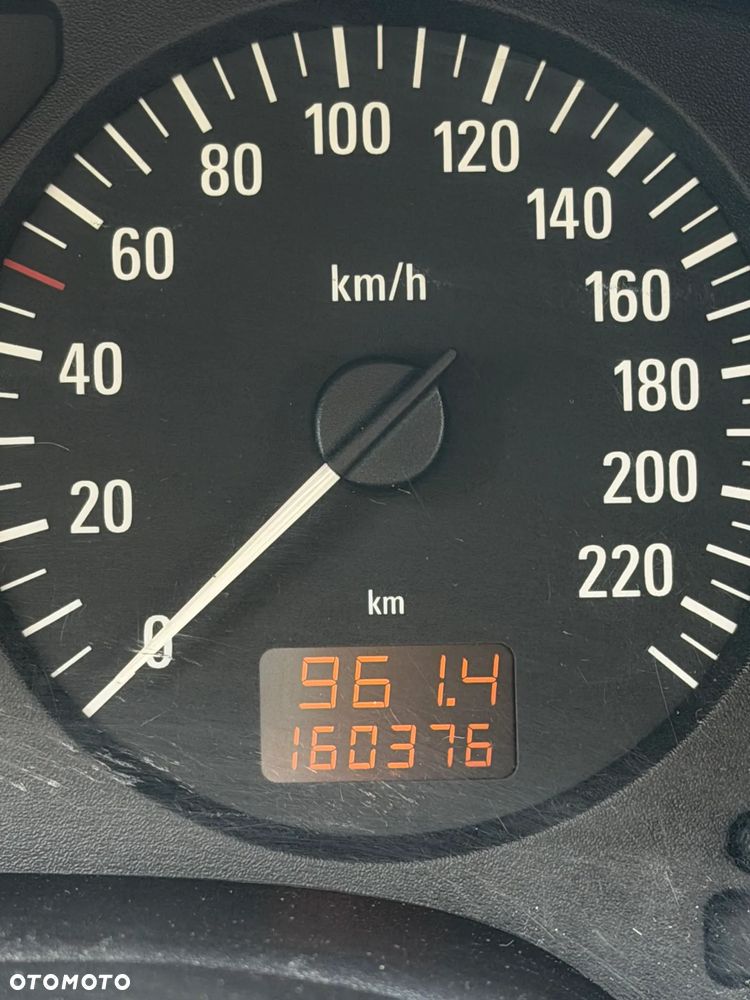 Opel Astra 1.4 Start - 4