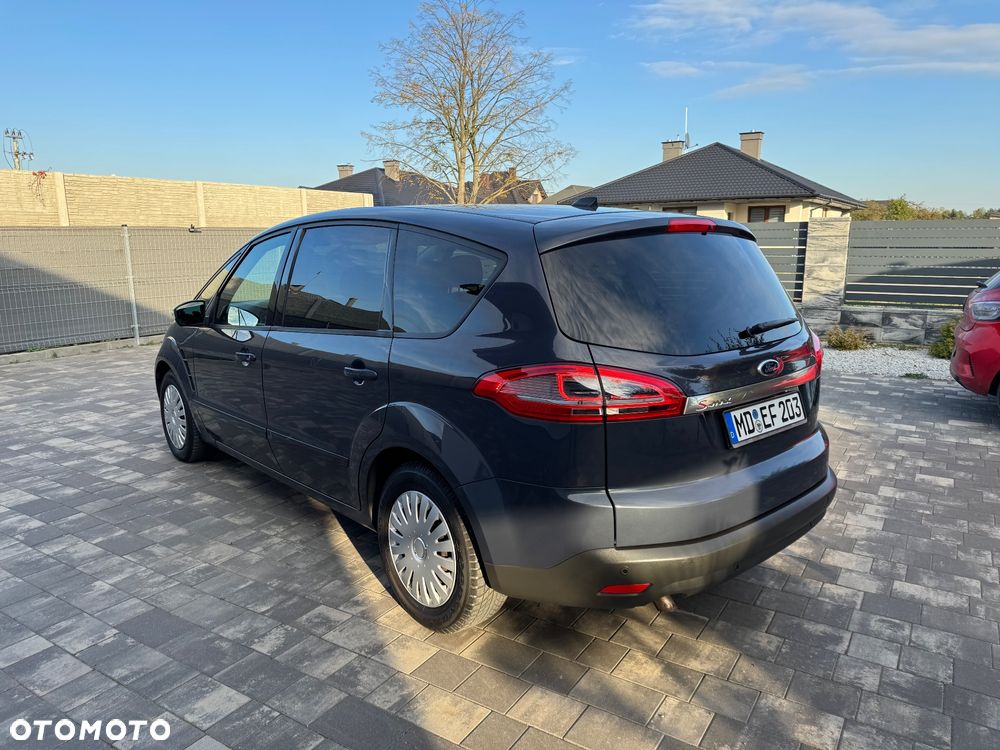 Ford S-Max - 23