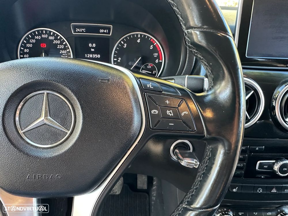 Mercedes-Benz B 180 - 30