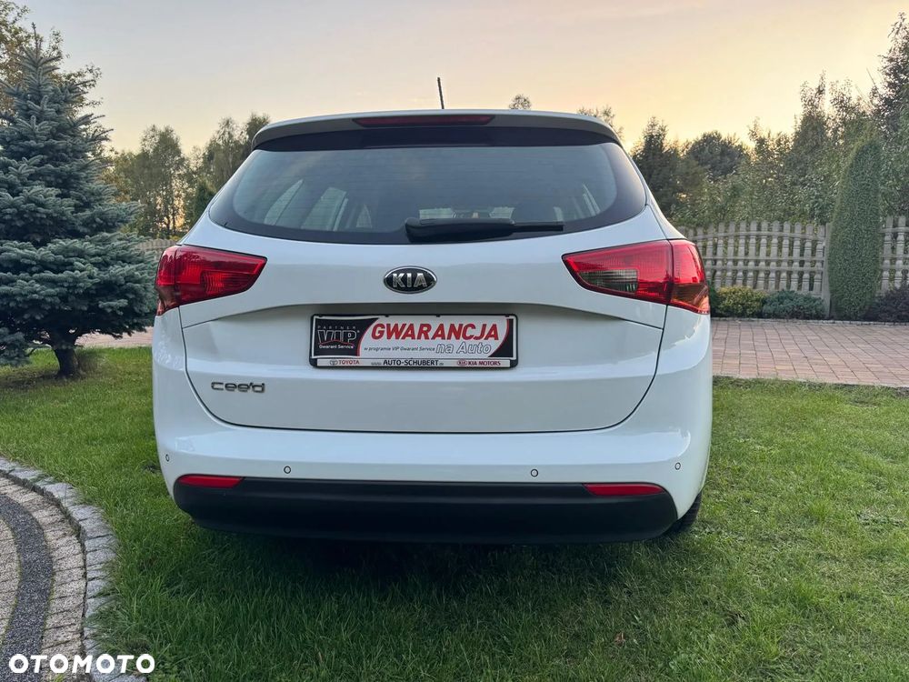 Kia Ceed - 23