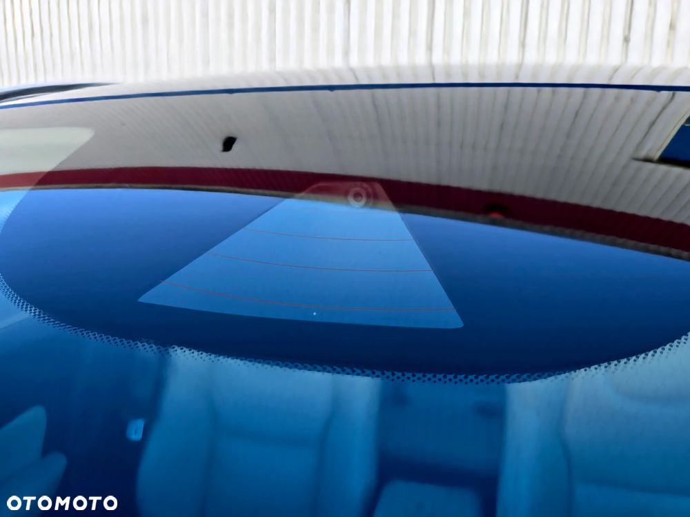 Volvo V60 T4 Momentum Pro - 11