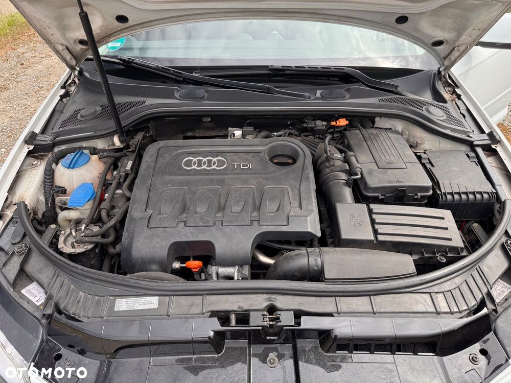 Audi A3 Sportback 2.0 TDI DPF S line Sportpaket - 37