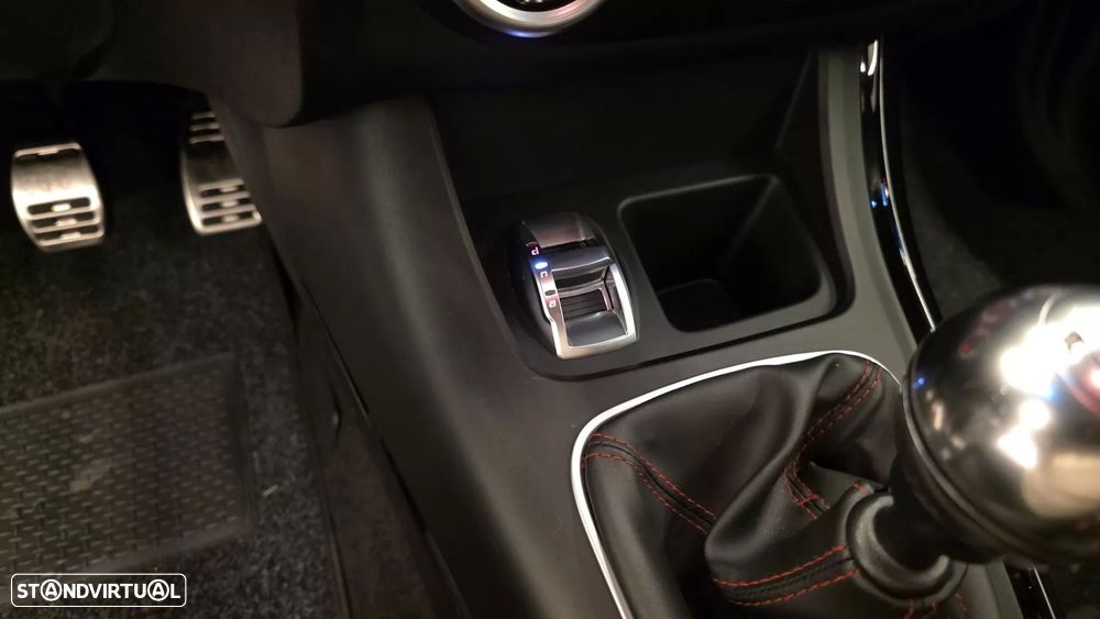 Alfa Romeo Giulietta 1.6 JTDm Progression - 42