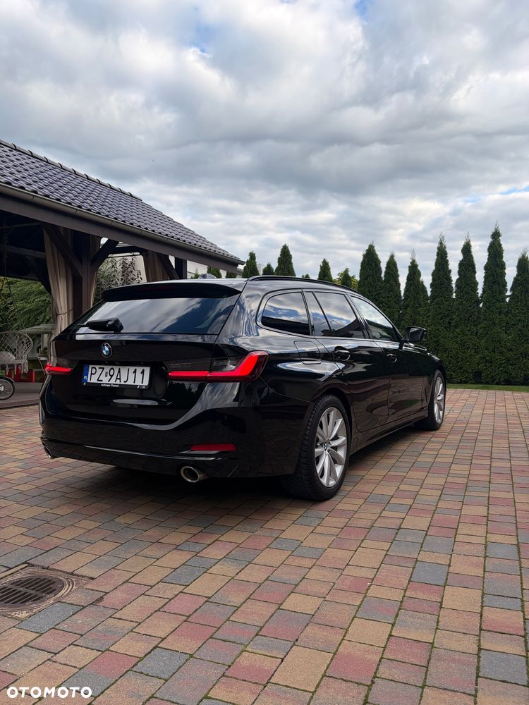BMW Seria 3 318d mHEV - 8