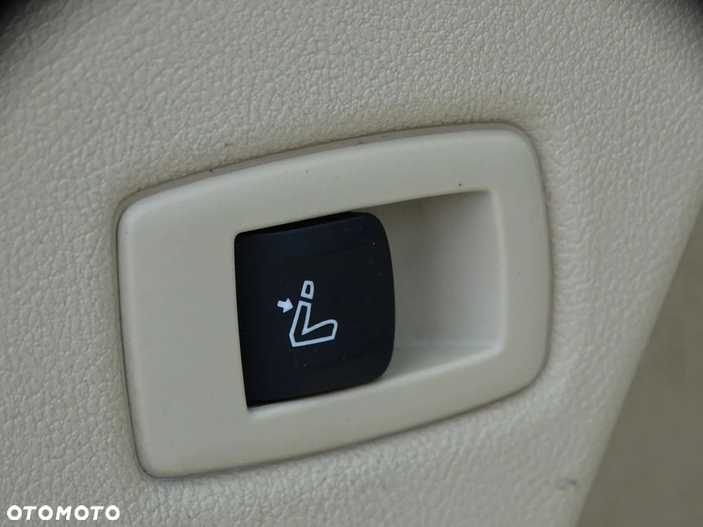 BMW Seria 5 530d xDrive M Sport sport - 32