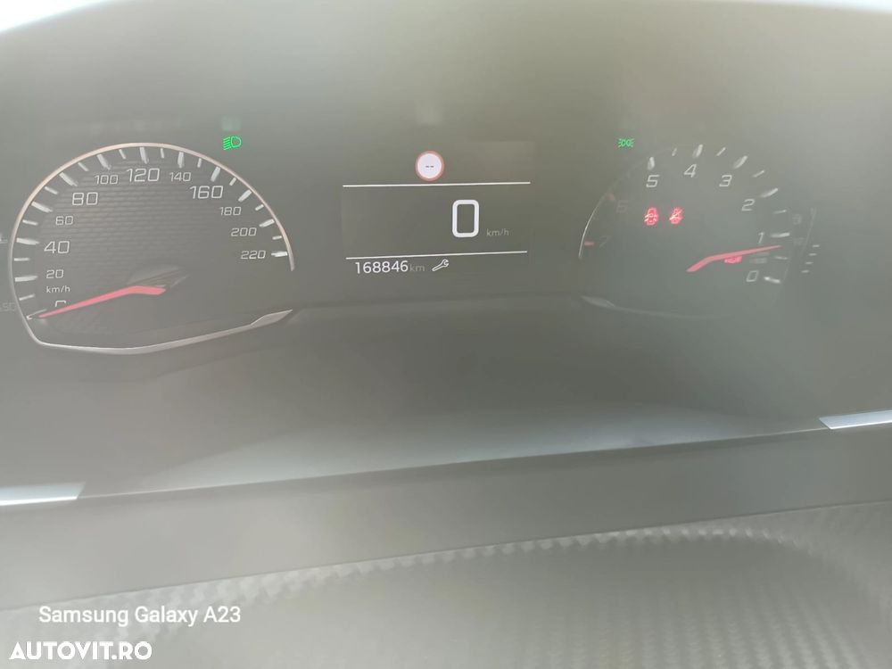 Peugeot 2008 1.2 PureTech Turbo S&S Active - 7
