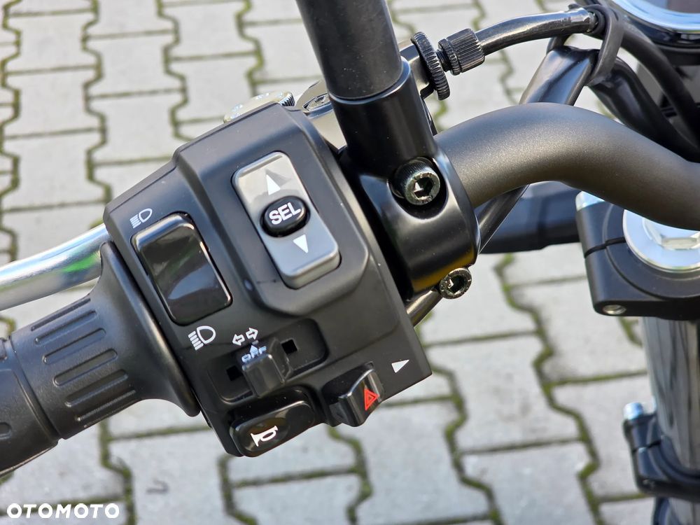 Kawasaki Z 650 RS - 11