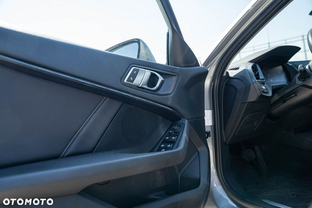 BMW Seria 1 118i Sport Line - 25