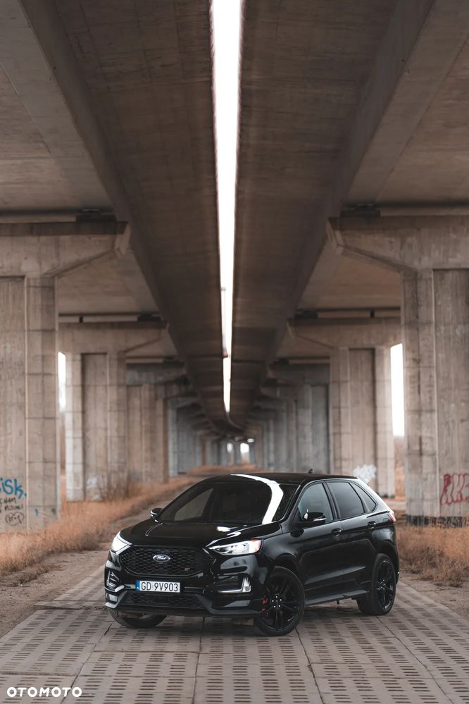 Ford Edge - 2