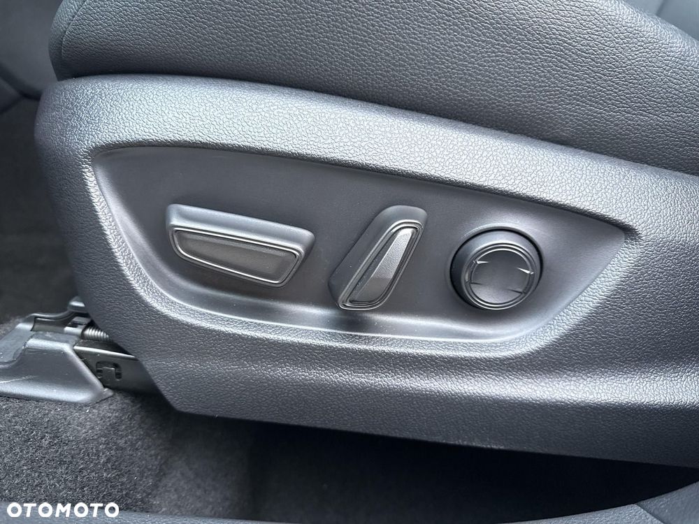 Toyota C-HR 1.8 Hybrid Executive - 22