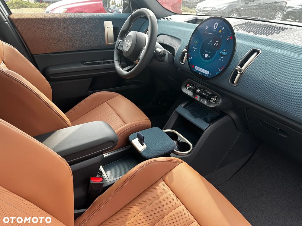 MINI Countryman - 16