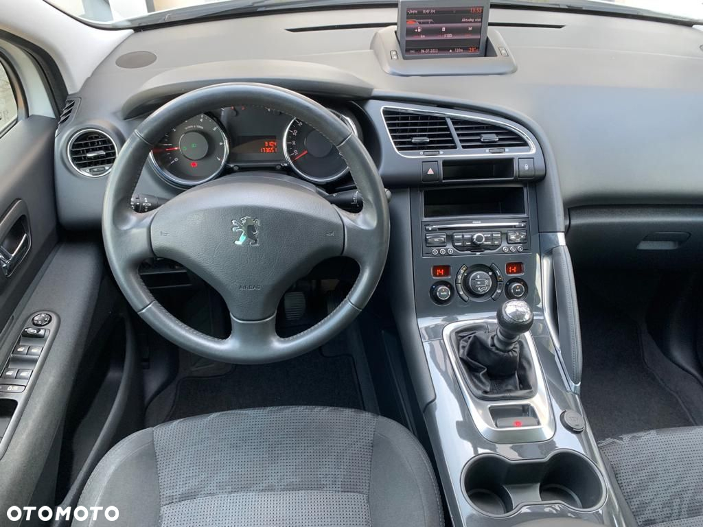 Peugeot 3008 1.6 Premium - 8
