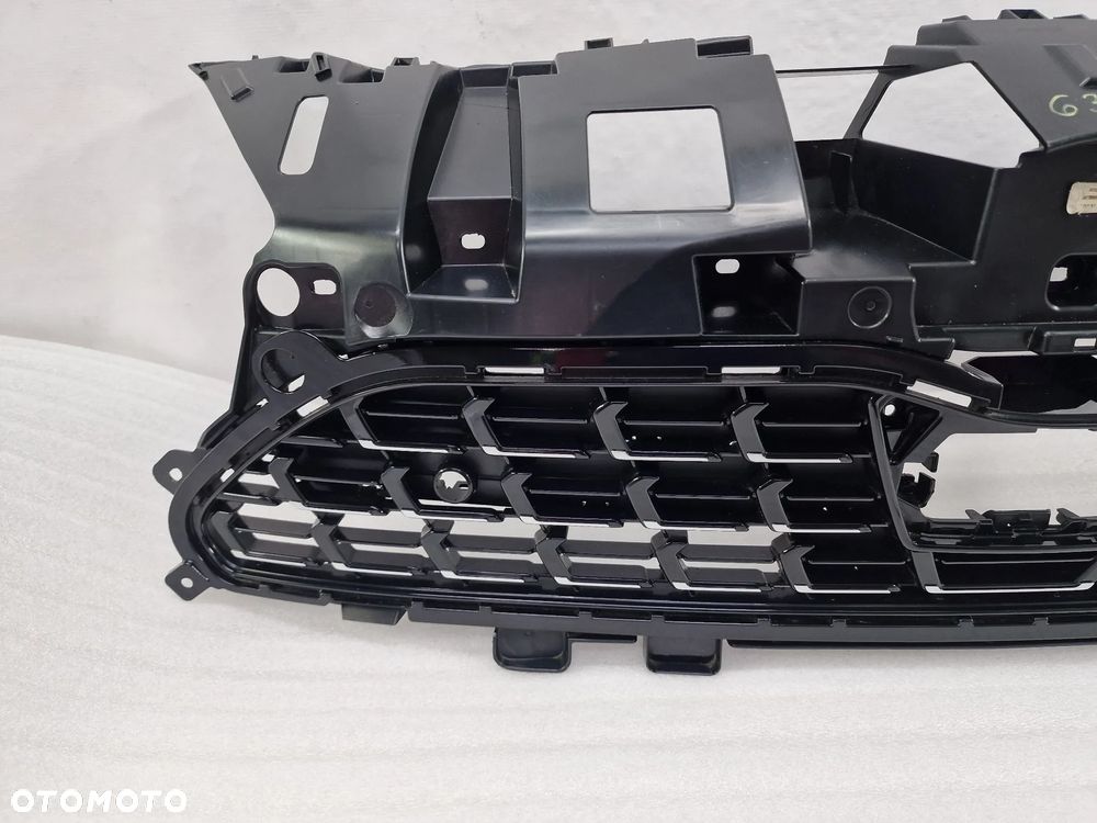 TOYOTA YARIS CROSS 21- ŁADNA ATRAPA / GRILL PRZEDNI PRZÓD CHROM BEZ KAMERY NA PDC , NR AUKCJI GL636 - 3