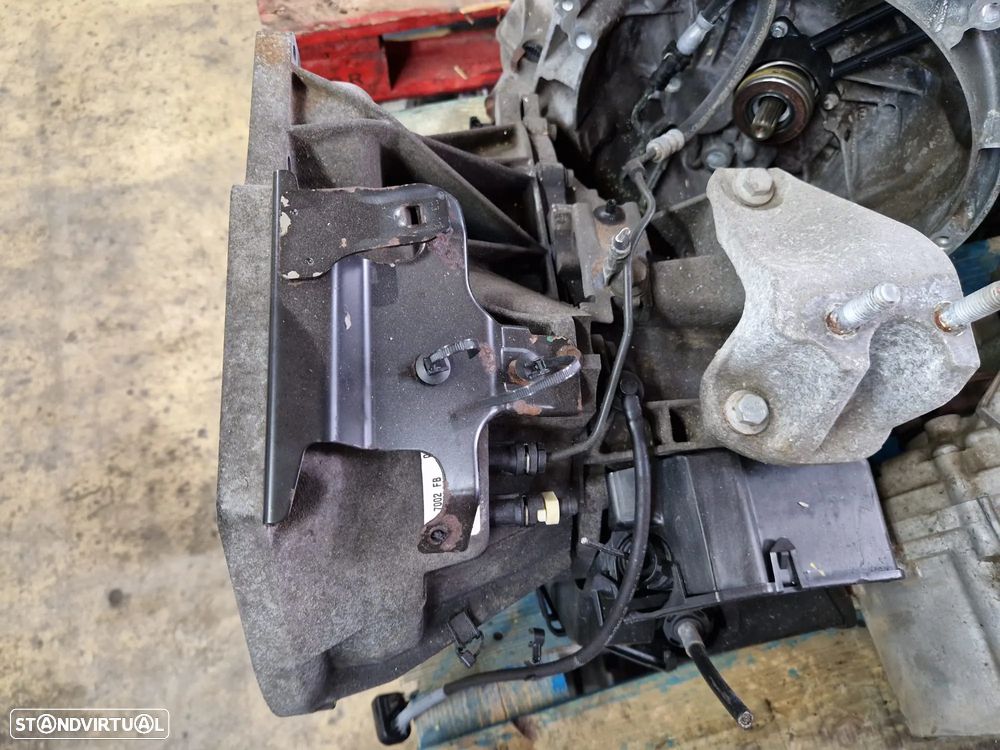 Caixa de 5 velocidades manual 8A6R-7002-FB FORD FIESTA VI 6 1.6 TDCI
