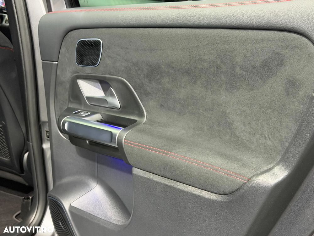 Mercedes-Benz GLB - 20