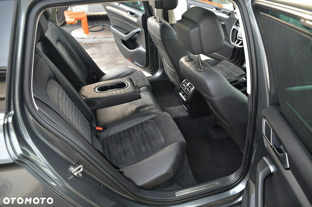 Volkswagen Passat - 20