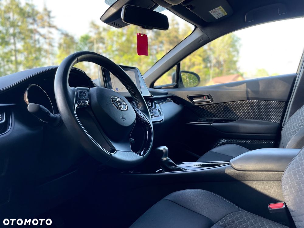 Toyota C-HR 2.0 Business-Edition - 10