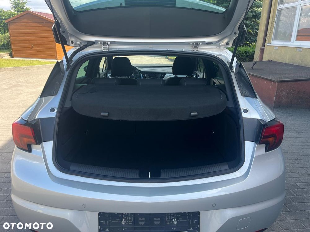 Opel Astra 1.2 Turbo Start/Stop Design&Tech - 11