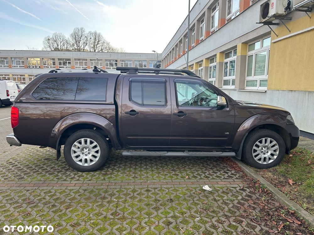 Nissan Navara 3.0 D V6 - 8