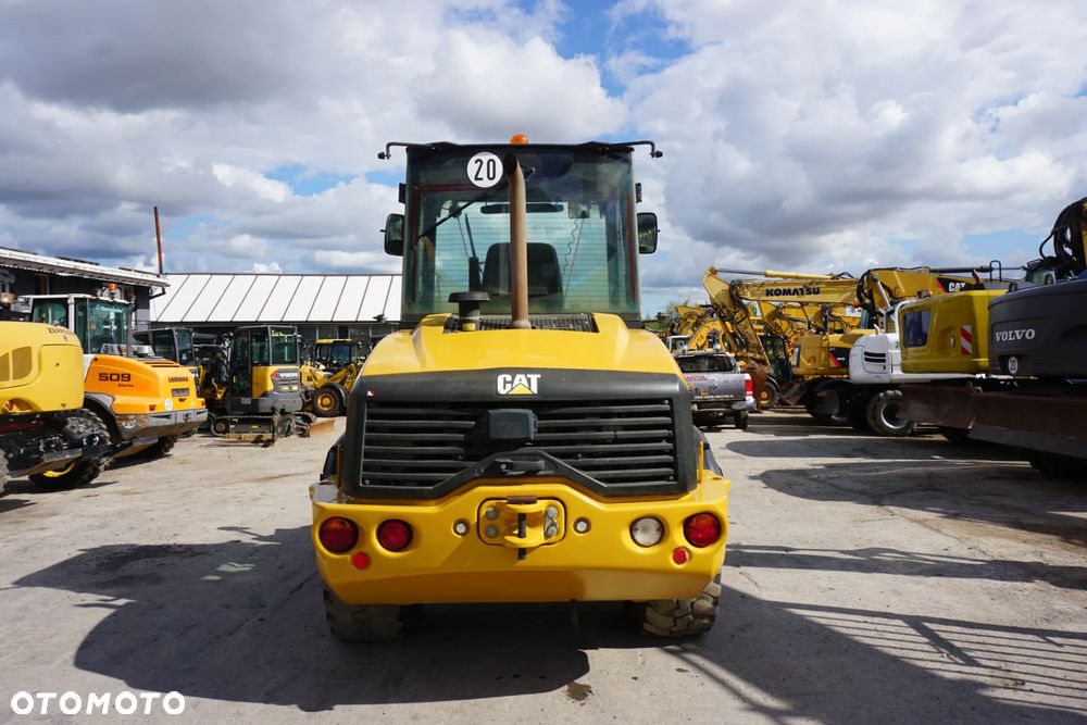Caterpillar CAT 908 M - 5