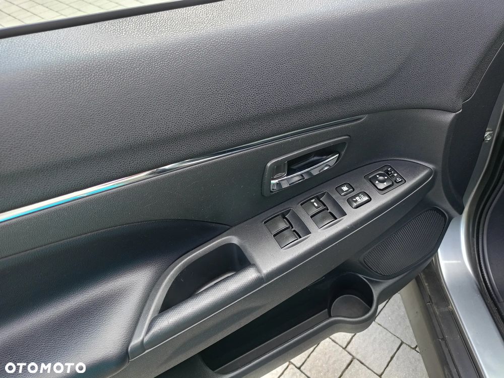 Mitsubishi ASX 1.8 DID Instyle NAVI AS&G - 16